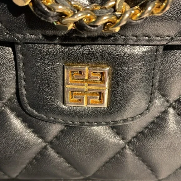 Vintage Givenchy Paris Quilted Lambskin Shoulder and Crossbody Bag - Picture 3 of 17